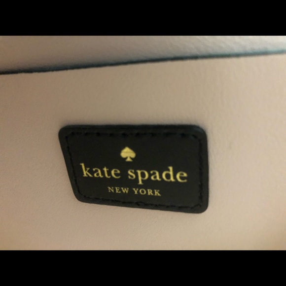 Kate spade satchel style bag with long strap . - Picture 4 of 7